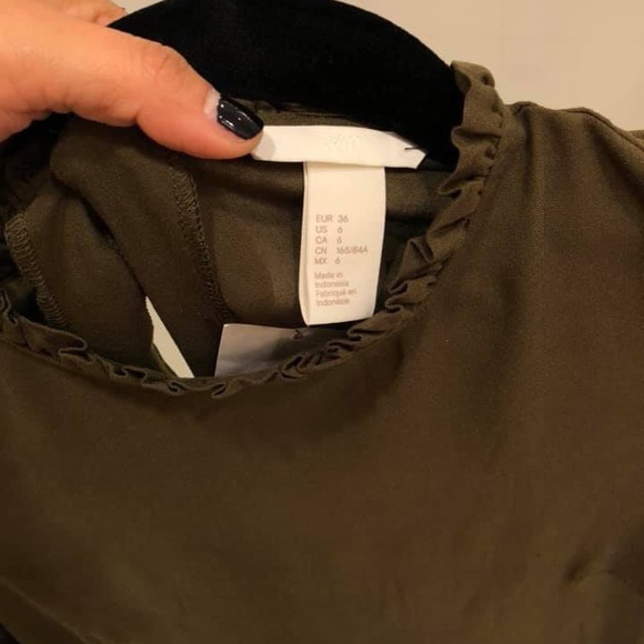 H&M dress - Picture 3 of 3